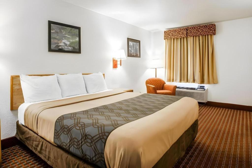 Econo Lodge Truman Inn Sedalia Exteriér fotografie