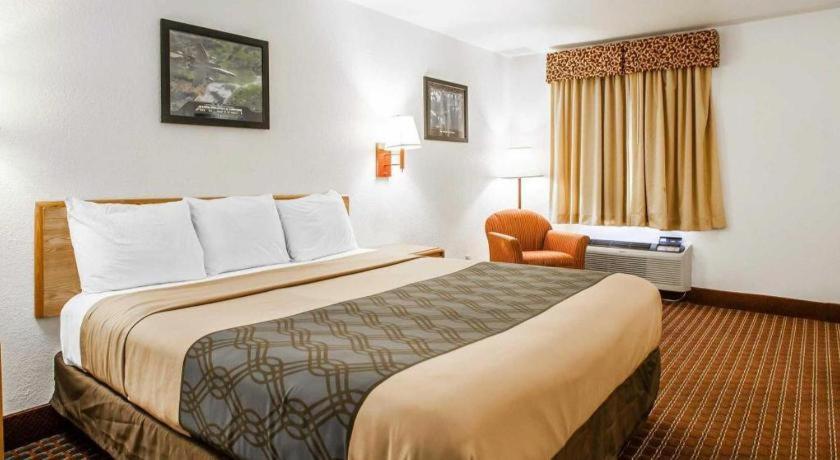 Econo Lodge Truman Inn Sedalia Exteriér fotografie