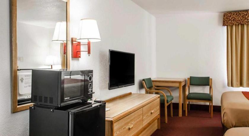 Econo Lodge Truman Inn Sedalia Exteriér fotografie