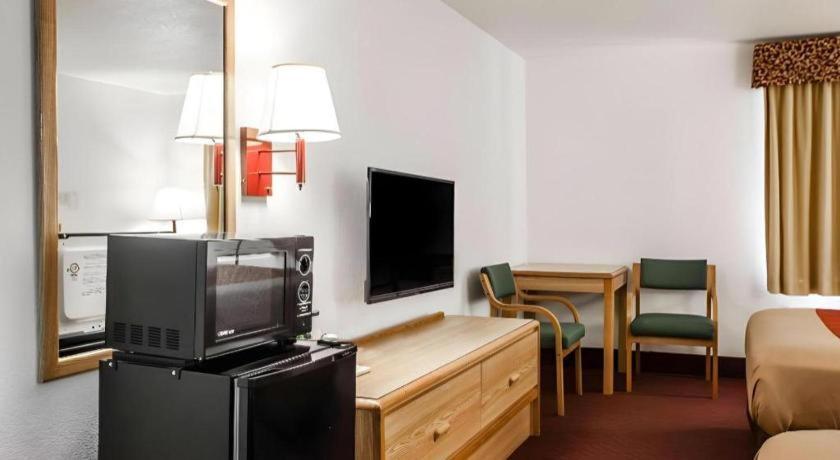 Econo Lodge Truman Inn Sedalia Exteriér fotografie